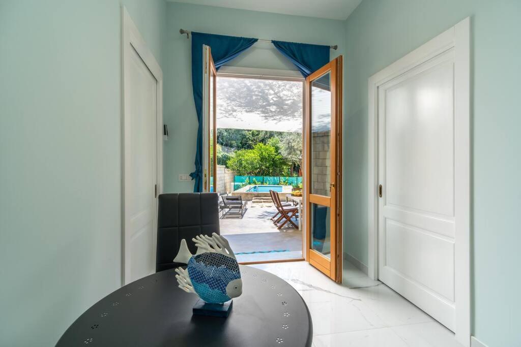 Вилла Casa Priora - Romantic House With Pool Сорренто Экстерьер фото